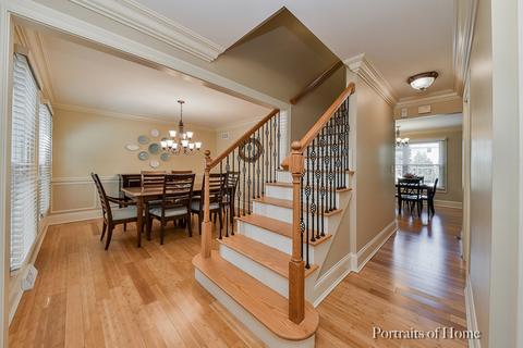 2042 Cromwell Dr, Wheaton, IL 60189 photo 13