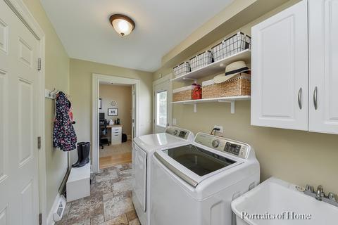 2042 Cromwell Dr, Wheaton, IL 60189 photo 12