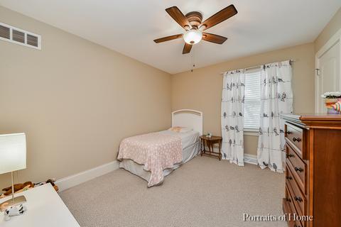 2042 Cromwell Dr, Wheaton, IL 60189 photo 18