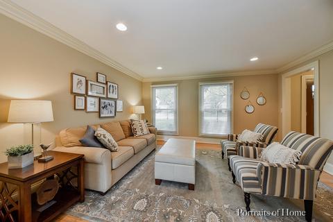 2042 Cromwell Dr, Wheaton, IL 60189 photo 10