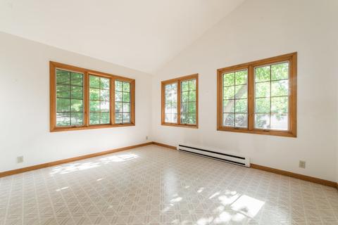 1012 Normal Rd, Dekalb, IL 60115 photo 11