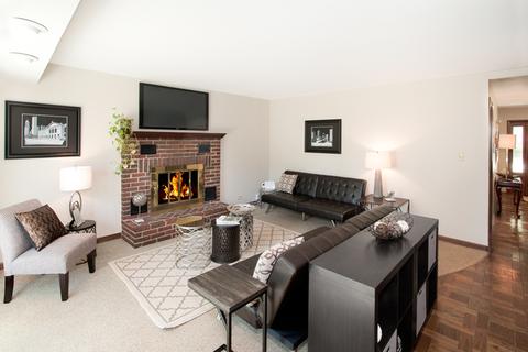 1903 E Cholo Ln, Mount Prospect, IL 60056 photo 9