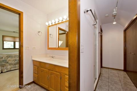 531 S 5th Ave, Des Plaines, IL 60016 photo 13