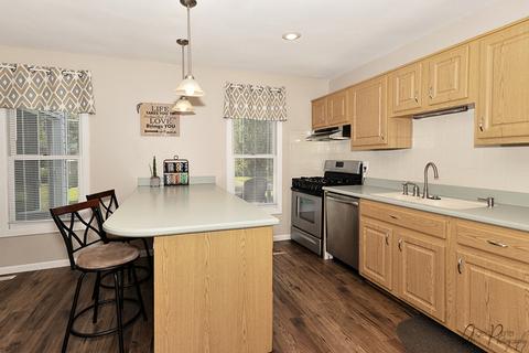 1407 Beach Rd, Mchenry, IL 60050 photo 11