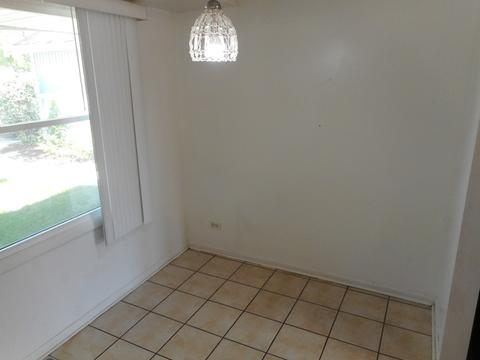 1963 Georgetown Ln, Hoffman Estates, IL 60169 photo 8
