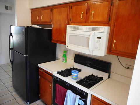 1963 Georgetown Ln, Hoffman Estates, IL 60169 photo 2
