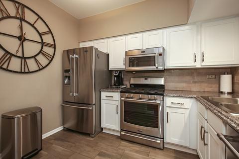 263 Grandview Ct, Algonquin, IL 60102 photo 3