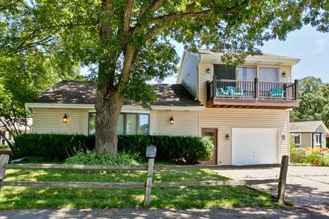806 Laguna Dr, Mchenry, IL 60051 photo 1