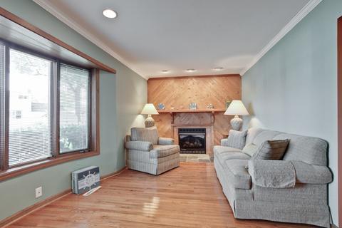 806 Laguna Dr, Mchenry, IL 60051 photo 6