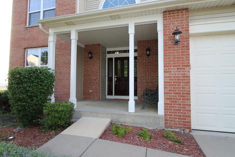 2003 Fairfield Dr, Plainfield, IL 60586 photo 4