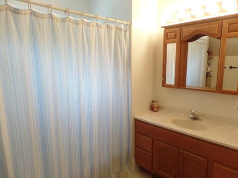 541 Oak Ave, Aurora, IL 60506 photo 15