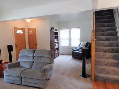 541 Oak Ave, Aurora, IL 60506 photo 6
