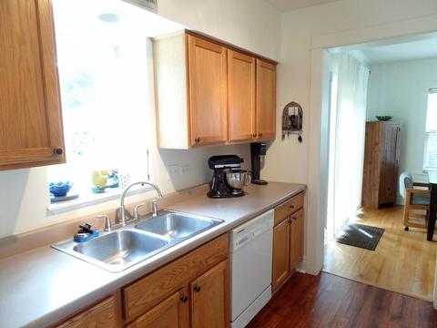 541 Oak Ave, Aurora, IL 60506 photo 13