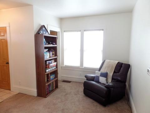 541 Oak Ave, Aurora, IL 60506 photo 7