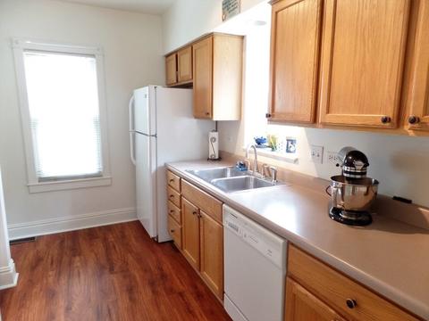 541 Oak Ave, Aurora, IL 60506 photo 11