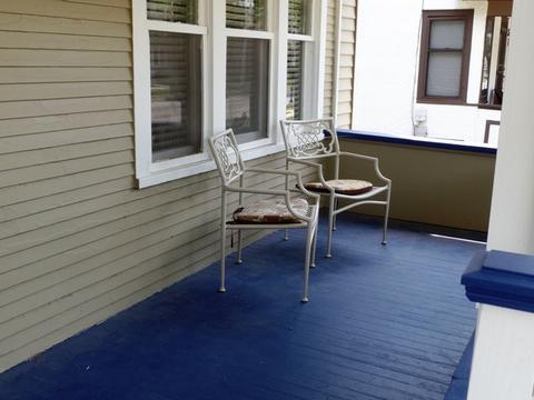 541 Oak Ave, Aurora, IL 60506 photo 2