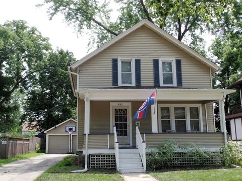 541 Oak Ave, Aurora, IL 60506 photo 1