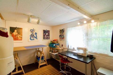 2931 N Gresham Ave, Chicago, IL 60618 photo 23