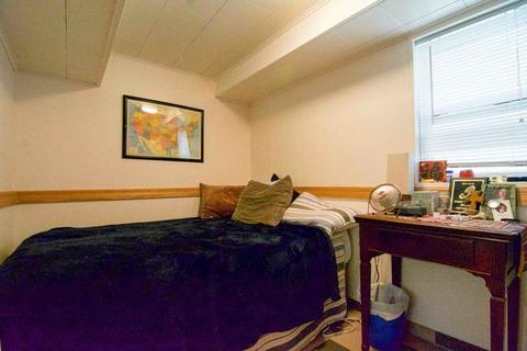 2931 N Gresham Ave, Chicago, IL 60618 photo 22