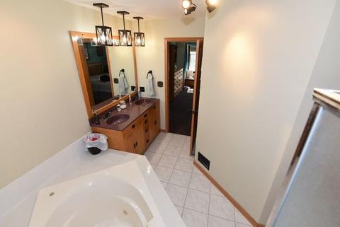 1808 Pebble Beach Dr, Plainfield, IL 60586 photo 22