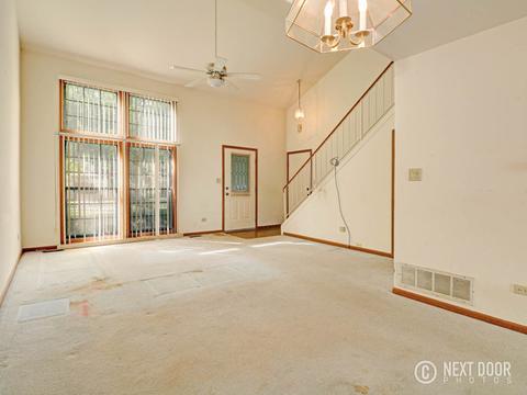 4554 Opal Dr, Hoffman Estates, IL 60192 photo 3