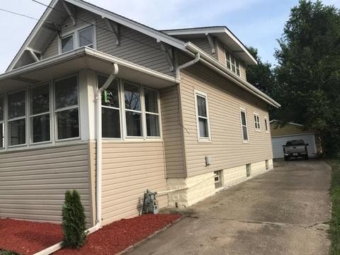 829 E Benton St, Aurora, IL 60505 photo 1