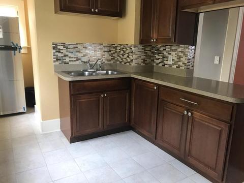 829 E Benton St, Aurora, IL 60505 photo 9