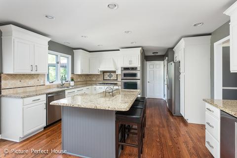 925 Burnham Ct, Aurora, IL 60502 photo 10