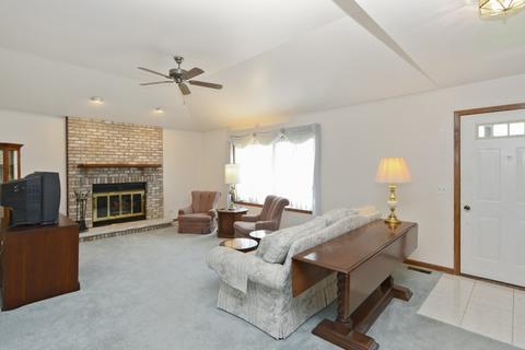 74 W 37th St, Steger, IL 60475 photo 2