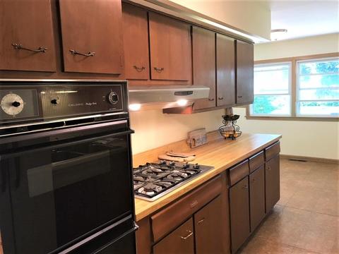 1756 E Tano Ln, Mount Prospect, IL 60056 photo 8