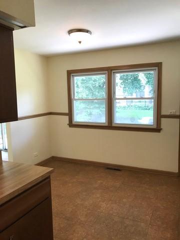 1756 E Tano Ln, Mount Prospect, IL 60056 photo 11