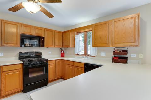 2145 Belvidere Line Dr, Elgin, IL 60123 photo 10