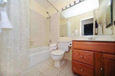 1008 Willowbrook Dr, Wheeling, IL 60090 photo 11