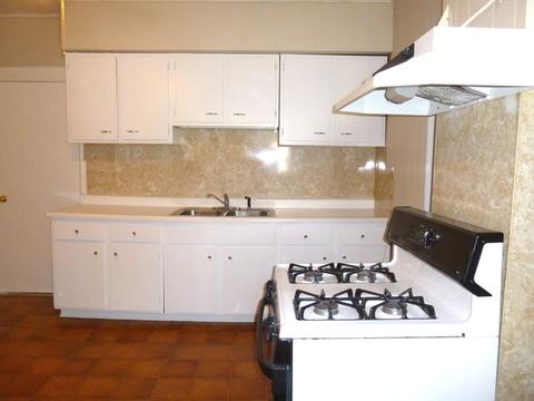 210 N 4th St, Aurora, IL 60505 photo 9