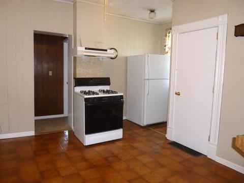 210 N 4th St, Aurora, IL 60505 photo 8