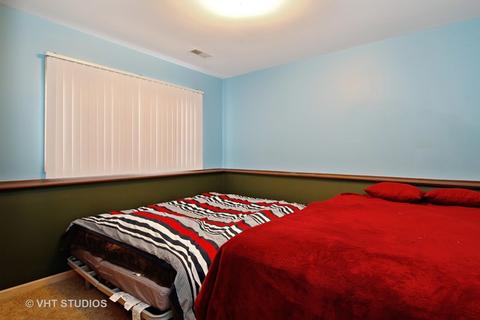 1415 Comanche Dr, Bolingbrook, IL 60490 photo 9