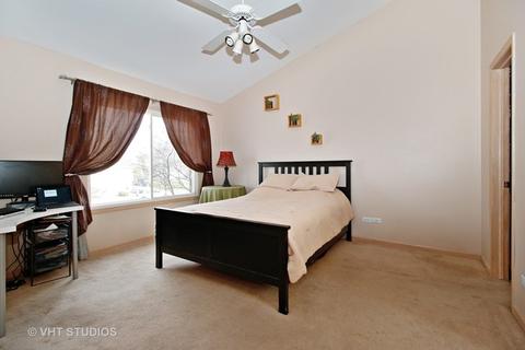1415 Comanche Dr, Bolingbrook, IL 60490 photo 7