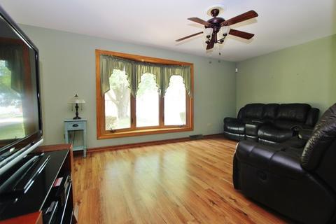 401 9th St, Mazon, IL 60444 photo 3