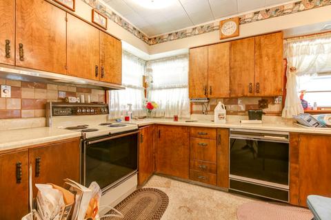 841 E Pells St, Paxton, IL 60957 photo 8