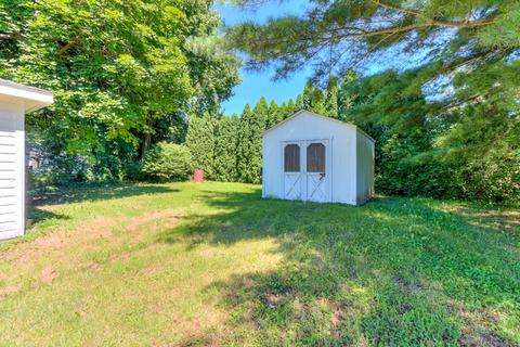 841 E Pells St, Paxton, IL 60957 photo 17