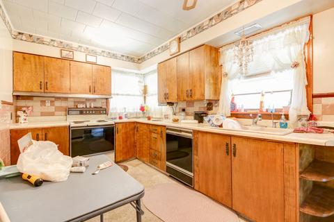 841 E Pells St, Paxton, IL 60957 photo 7