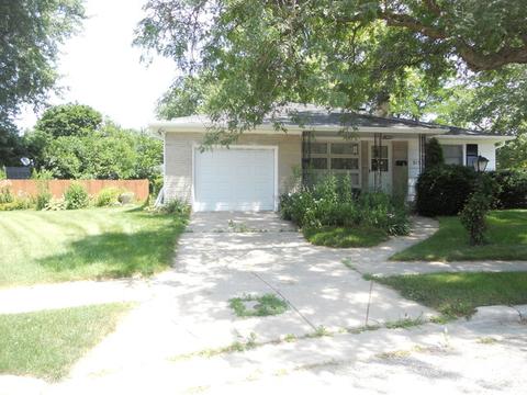 215 Walter Ct, Elgin, IL 60123 photo 1