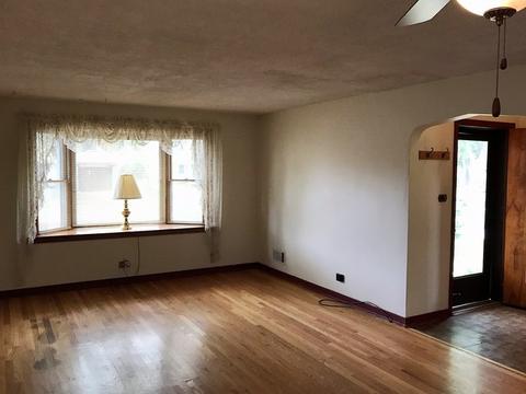 9037 Bartlett Ave, Brookfield, IL 60513 photo 8