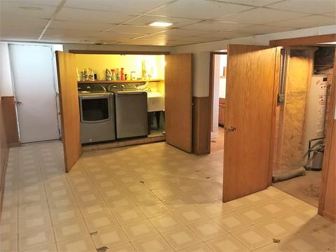 9037 Bartlett Ave, Brookfield, IL 60513 photo 18