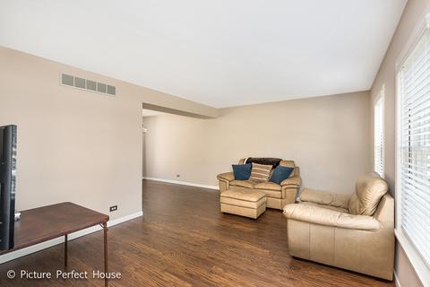 3012 Middlebury Ct E, Aurora, IL 60504 photo 3