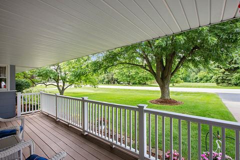 1022 E Division St, Lockport, IL 60441 photo 4