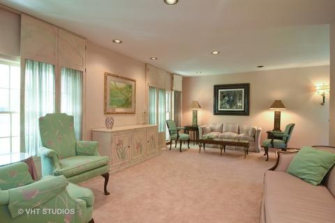 3128 Maple Leaf Dr, Glenview, IL 60026 photo 2