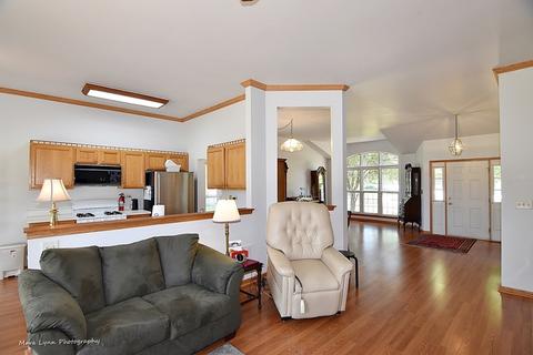 101 Cold Spring Ct, Aurora, IL 60506 photo 6