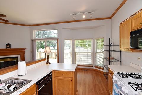 101 Cold Spring Ct, Aurora, IL 60506 photo 10