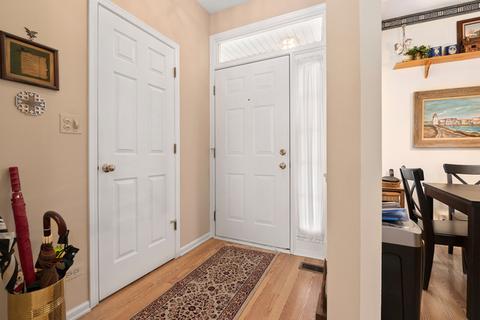 3067 Anton Dr, Aurora, IL 60504 photo 3